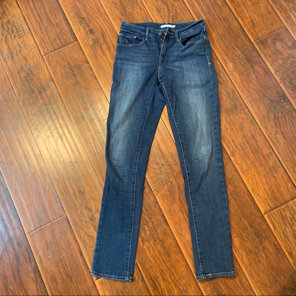 Levi’s mid rise skinny jeans - Picture 3 of 10